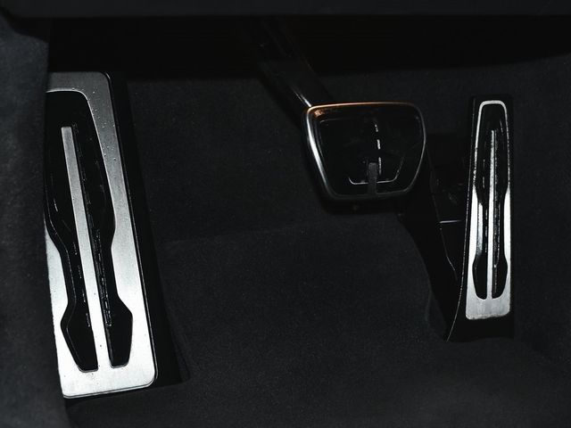 2024 BMW 7 Series 740i xDrive - 22953667 - 36