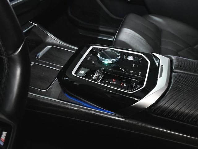 2024 BMW 7 Series 740i xDrive - 22953667 - 70
