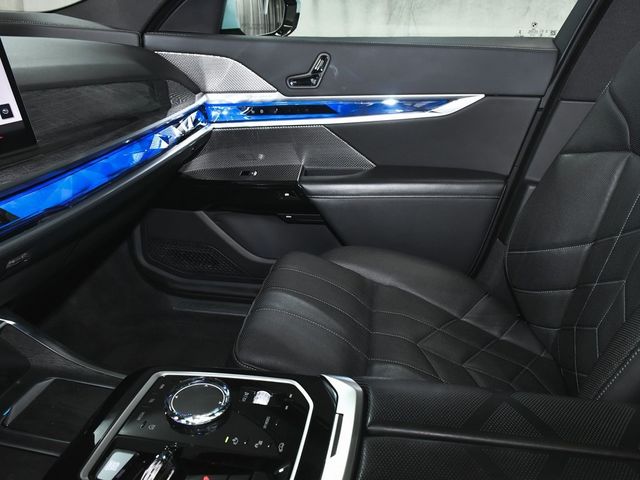 2024 BMW 7 Series 740i xDrive - 22953667 - 74