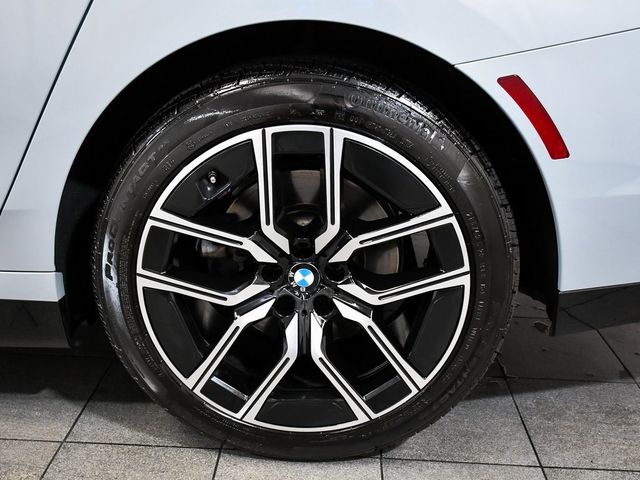 2024 BMW 7 Series 740i xDrive - 22953667 - 7