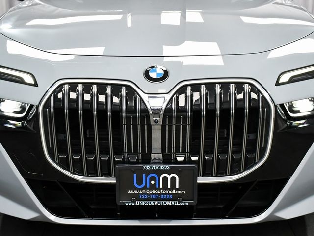 2024 BMW 7 Series 740i xDrive - 22953667 - 98