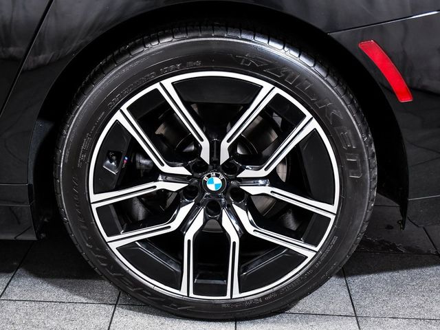 2024 BMW 7 Series 740i xDrive - 22954260 - 7