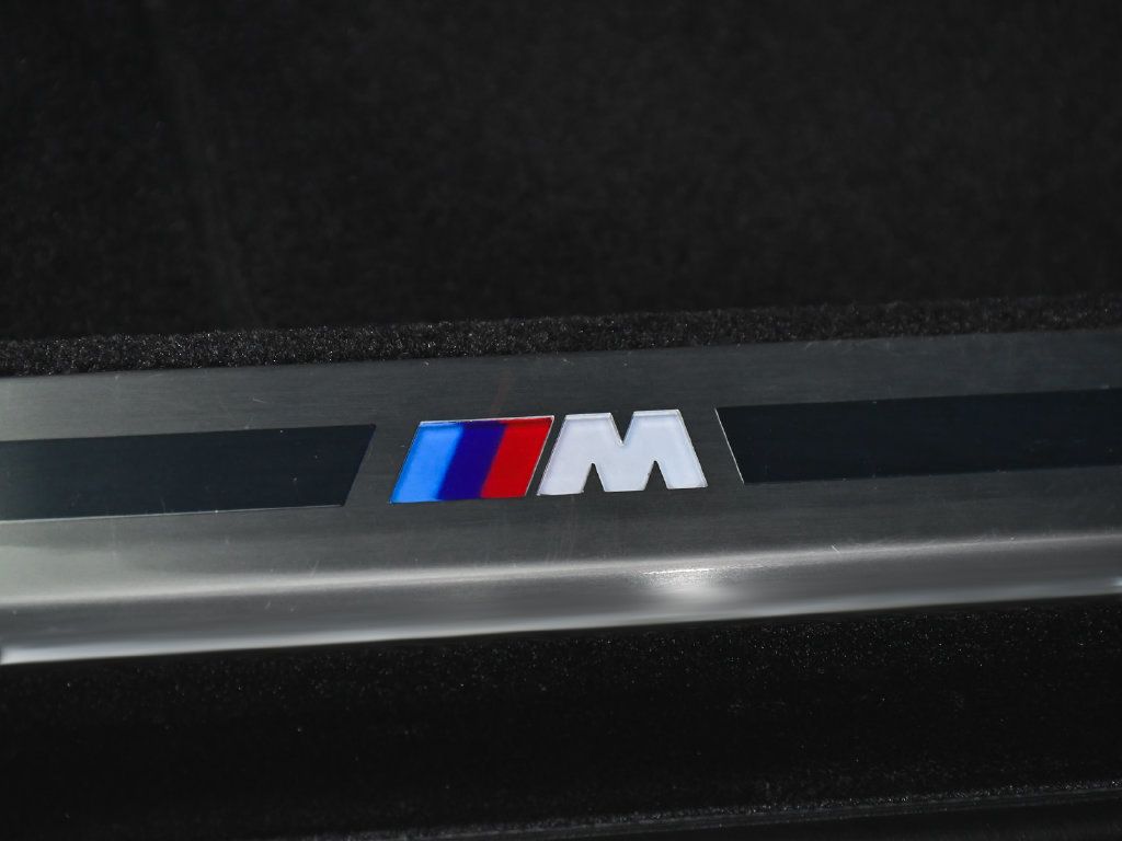 BMW 7 Series photo 23