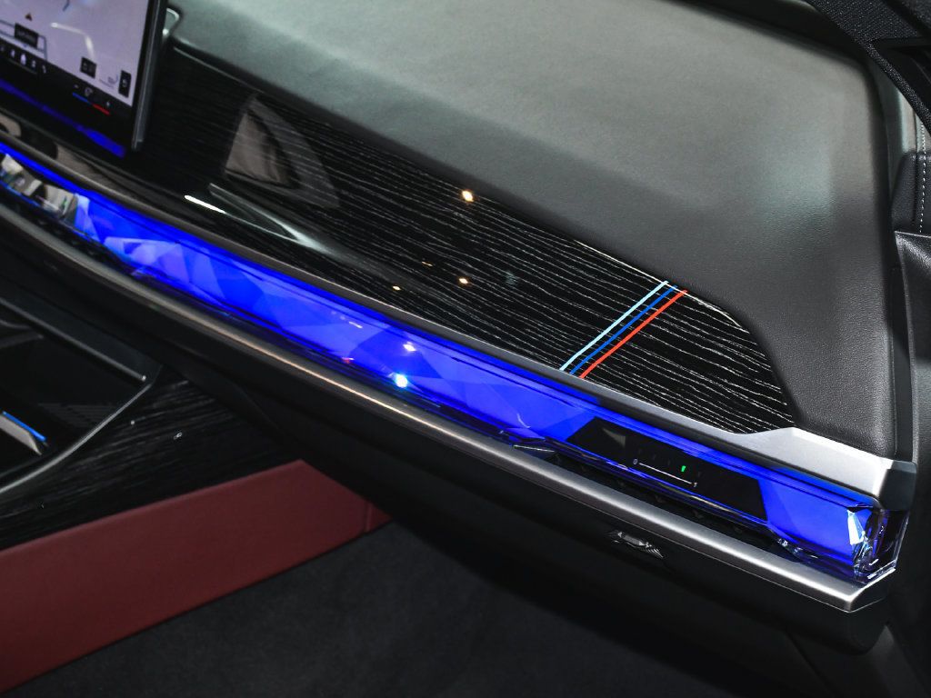 BMW 7 Series photo 70