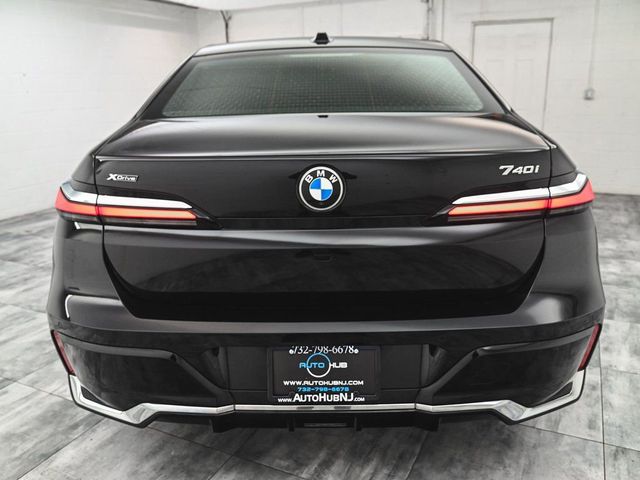2024 BMW 7 Series 740i xDrive - 23011093 - 4