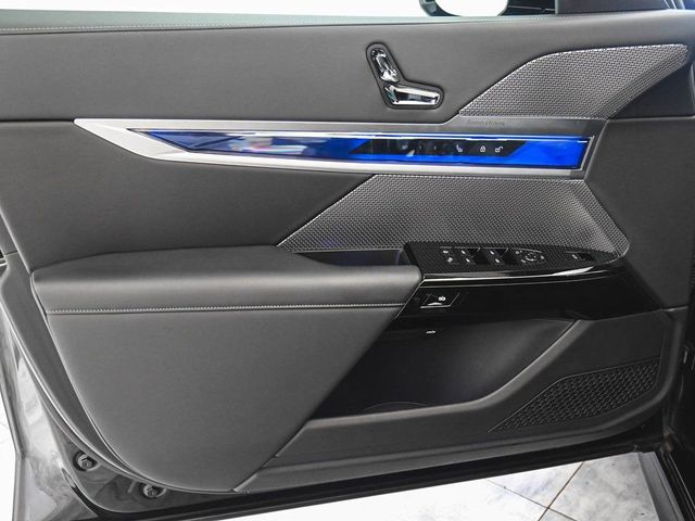 2024 BMW 7 Series 740i xDrive - 23011093 - 7