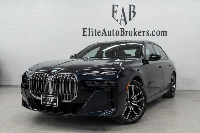 2024 BMW 7 Series 740i xDrive - 22984426 - 0