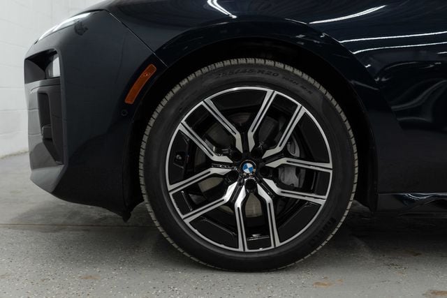 2024 BMW 7 Series 740i xDrive - 22984426 - 37