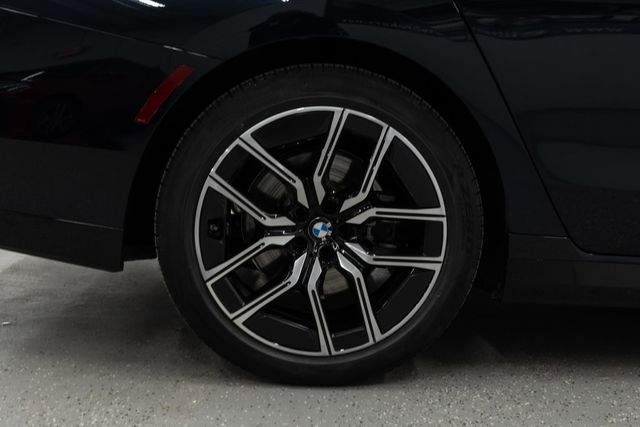 2024 BMW 7 Series 740i xDrive - 22984426 - 39