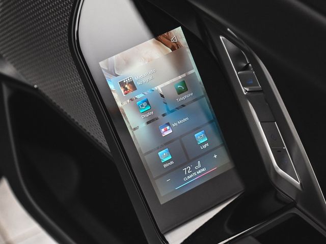 2024 BMW 7 Series 750e xDrive - 22961155 - 39