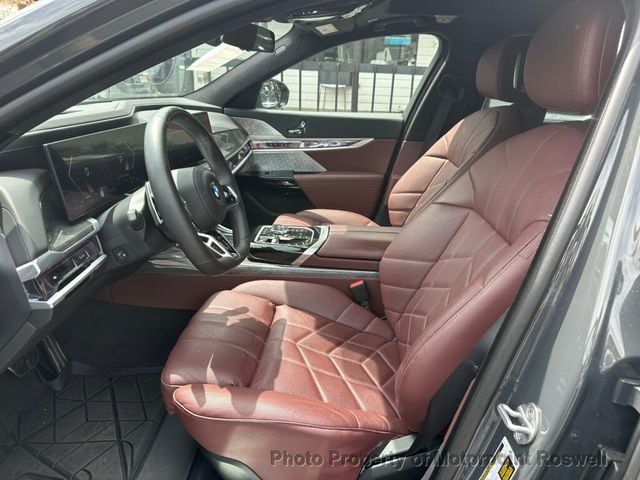2024 BMW 7 Series 760i xDrive - 23034366 - 9