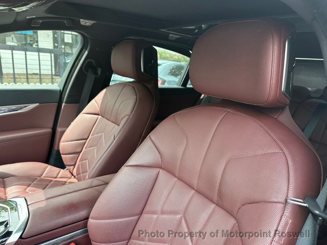 2024 BMW 7 Series 760i xDrive - 23034366 - 10