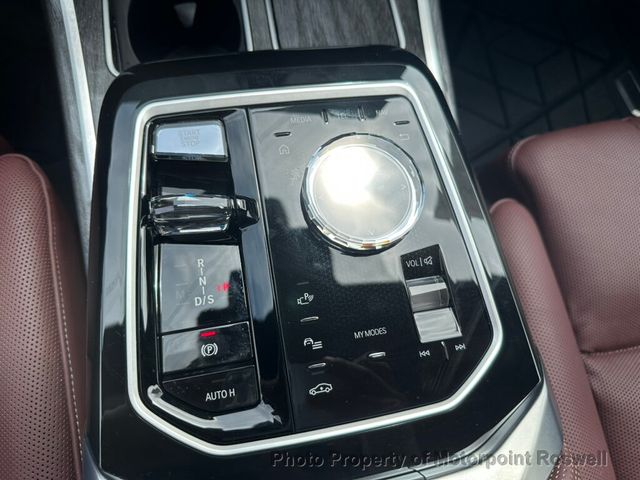 2024 BMW 7 Series 760i xDrive - 23034366 - 17