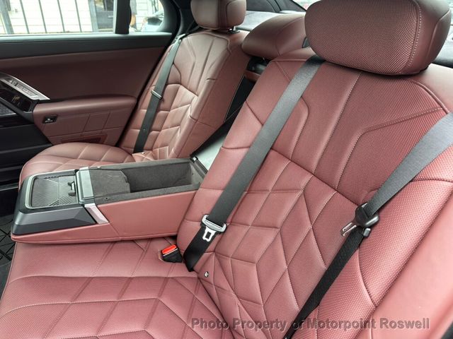 2024 BMW 7 Series 760i xDrive - 23034366 - 29