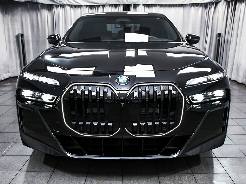 2024 Bmw 760i xDrive photo 2