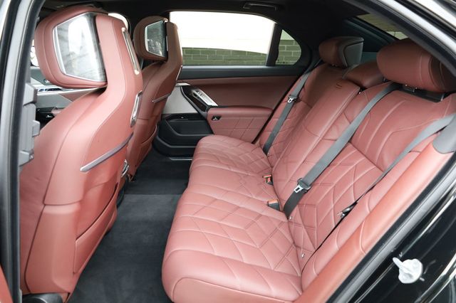 2024 BMW 7 Series 760i xDrive - 22936148 - 13