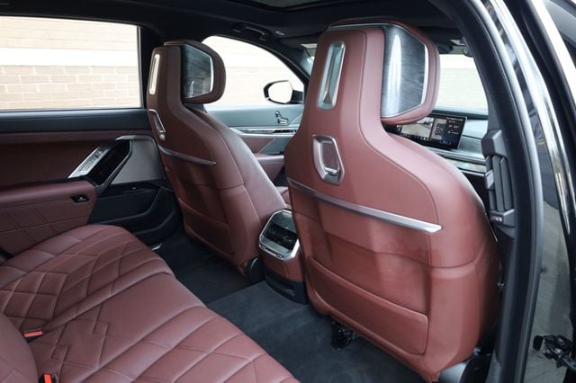 2024 BMW 7 Series 760i xDrive - 22936148 - 17