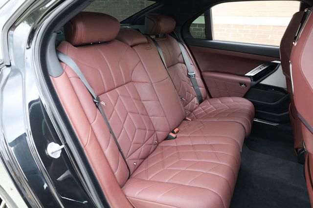 2024 BMW 7 Series 760i xDrive - 22936148 - 19