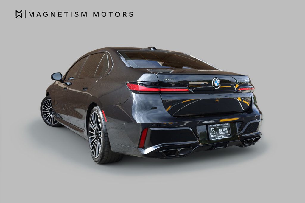 2024 Bmw 760i xDrive photo 2