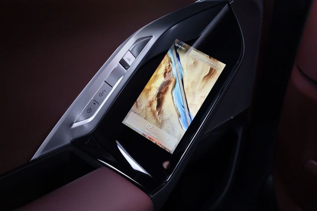 2024 BMW 7 Series 760i xDrive - 22936148 - 32