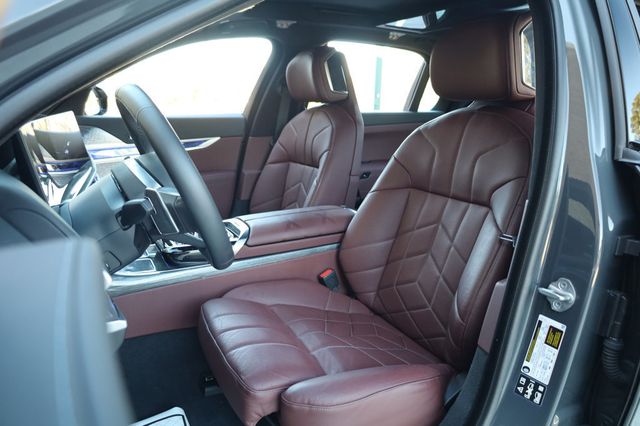 2024 BMW 7 Series 760i xDrive - 22969108 - 12