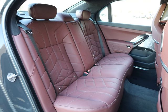 2024 BMW 7 Series 760i xDrive - 22969108 - 18