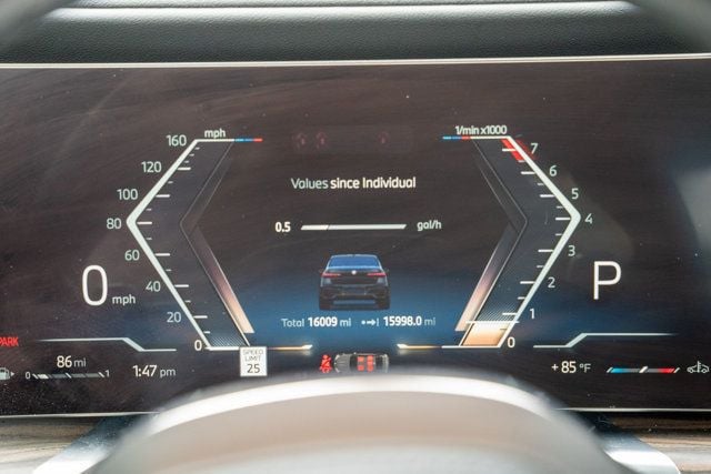 2024 BMW 7 Series LocalTrade/MSRP$111145/BMWTheaterScreen/M-SportProPkg/NAV - 22995279 - 23