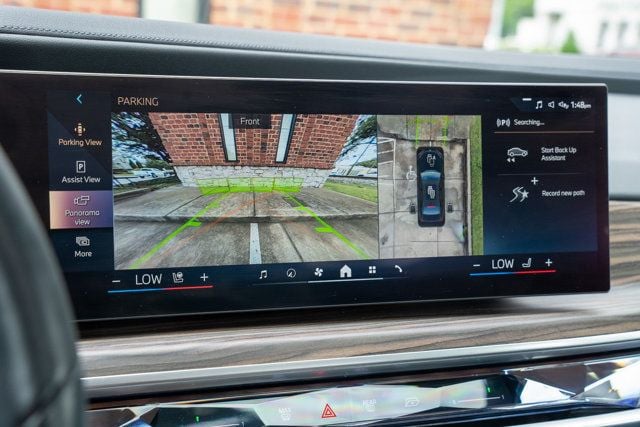 2024 BMW 7 Series LocalTrade/MSRP$111145/BMWTheaterScreen/M-SportProPkg/NAV - 22995279 - 25
