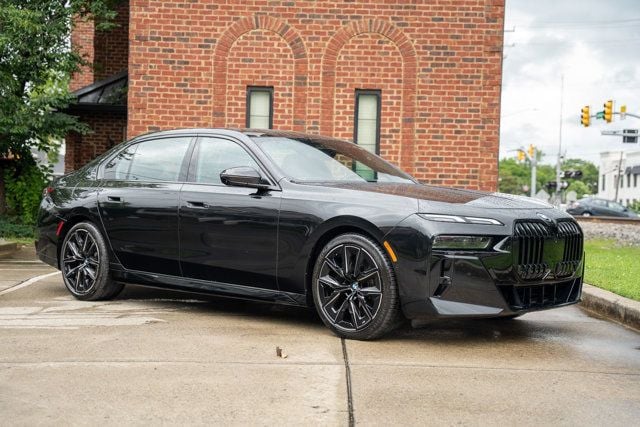 2024 BMW 7 Series LocalTrade/MSRP$111145/BMWTheaterScreen/M-SportProPkg/NAV - 22995279 - 2