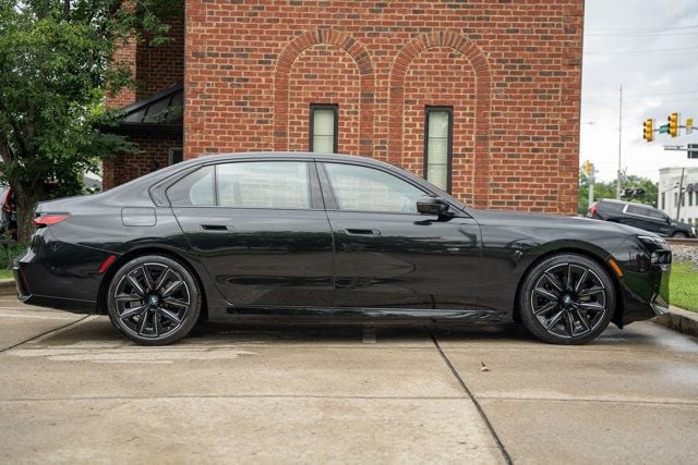 2024 BMW 7 Series LocalTrade/MSRP$111145/BMWTheaterScreen/M-SportProPkg/NAV - 22995279 - 3