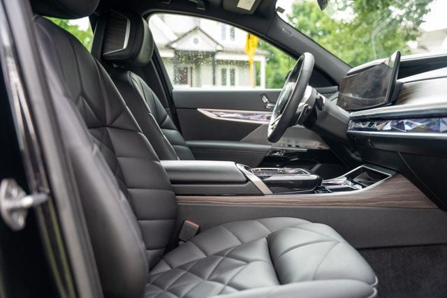 2024 BMW 7 Series LocalTrade/MSRP$111145/BMWTheaterScreen/M-SportProPkg/NAV - 22995279 - 39