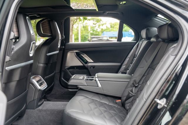 2024 BMW 7 Series LocalTrade/MSRP$111145/BMWTheaterScreen/M-SportProPkg/NAV - 22995279 - 43