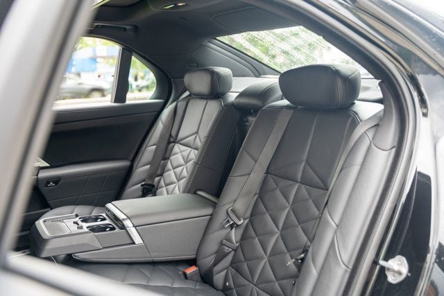 2024 BMW 7 Series LocalTrade/MSRP$111145/BMWTheaterScreen/M-SportProPkg/NAV - 22995279 - 44