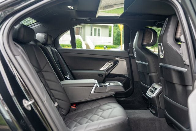 2024 BMW 7 Series LocalTrade/MSRP$111145/BMWTheaterScreen/M-SportProPkg/NAV - 22995279 - 52