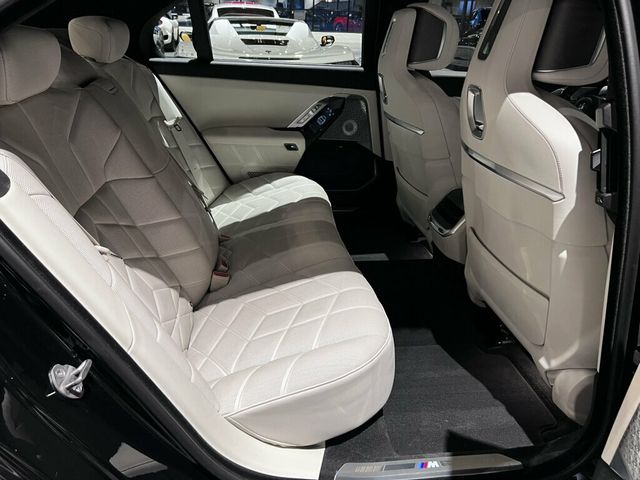 2024 BMW 7 Series MSportPkgPro/DriveAssistProfPkg/PremiumPkg2/Bowers&Wilkins - 23080618 - 19