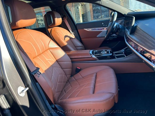 2024 BMW 7 Series REAR EXECUTIVE LOUNGE,BOWERS&WILKINS,EXECUTIVE PKG,147,795 MSRP - 22953041 - 31