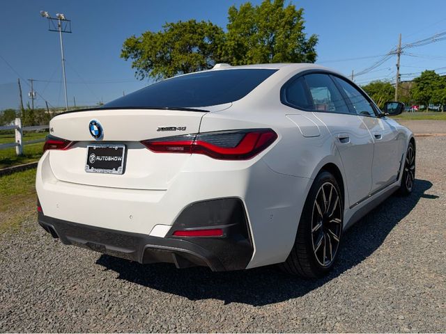 2024 BMW i4 xDrive40's photo