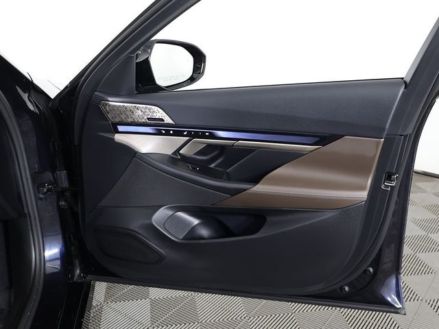 2024 BMW i5 M60 - 22953645 - 28