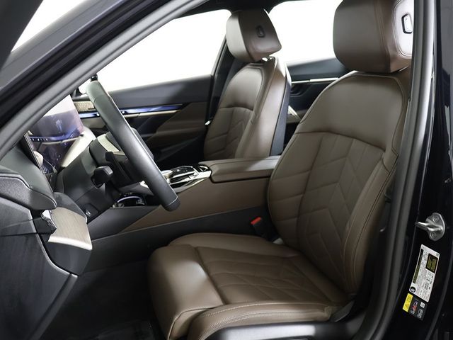 2024 BMW i5 M60 - 22953645 - 33