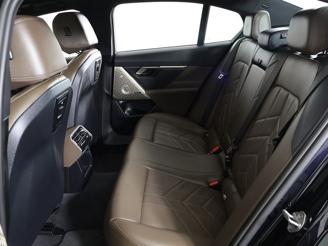 2024 BMW i5 M60 - 22953645 - 39