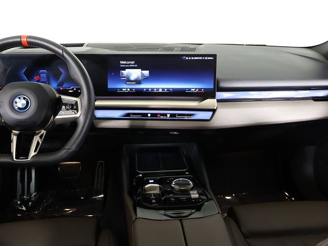 2024 BMW i5 M60 - 22953645 - 50