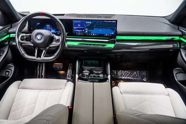 2024 BMW i5