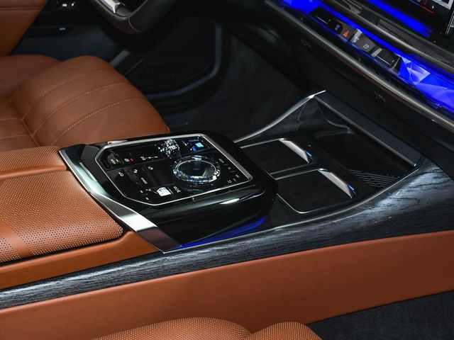 2024 BMW i7 eDrive50 - 22925344 - 84