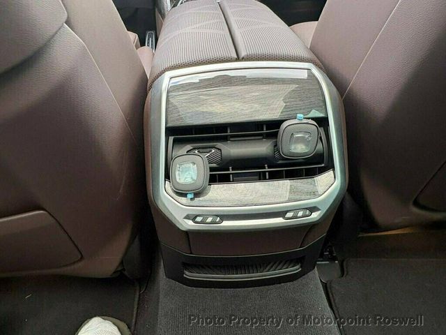 2024 BMW i7 M70 - 23053030 - 20