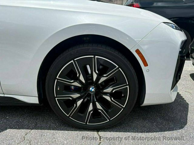 2024 BMW i7 M70 - 23053030 - 22