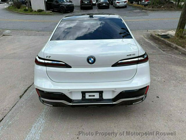 2024 BMW i7 M70 - 23053030 - 7