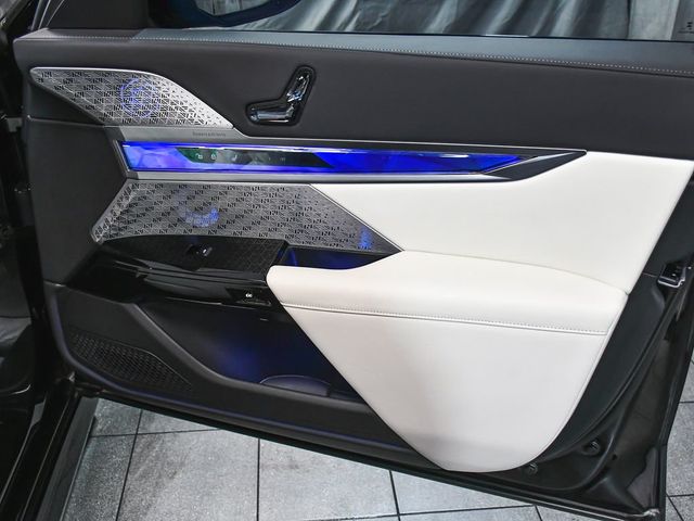 2024 BMW i7 M70 - 23025188 - 21