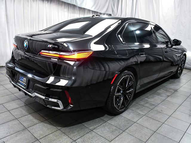2024 BMW i7 M70 - 23025188 - 5