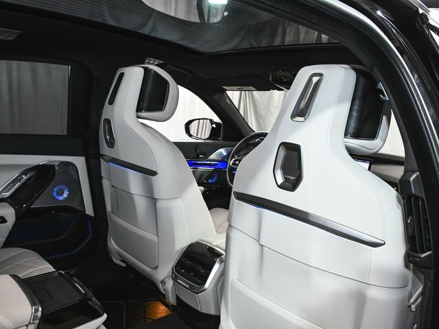 2024 BMW i7 M70 - 23025188 - 62