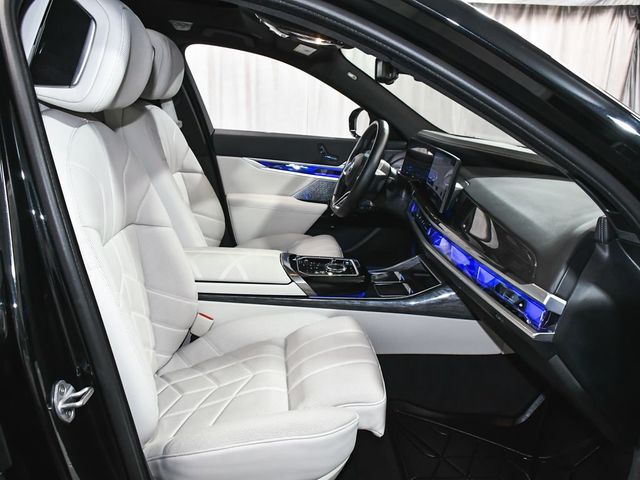 2024 BMW i7 M70 - 23025188 - 64